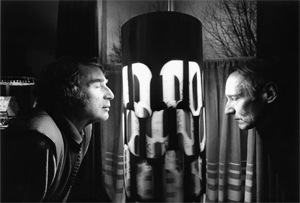 Burroughs and Gysin using a Dreamachine